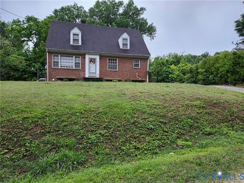 919 W Osborn Rd, Farmville, VA, 23901-3128 | Card Image