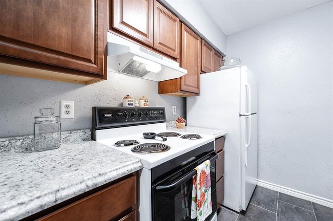 Kitchen | Image 7