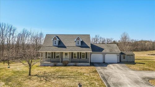6 Dawns Way, Swanton, VT, 05488-4459 | Card Image