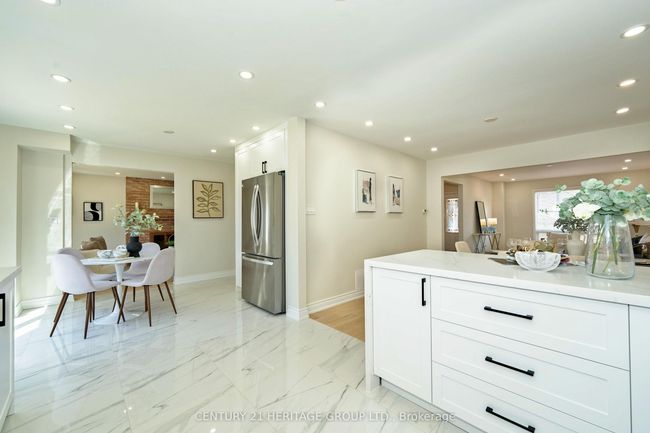92 East Ave, House other with 4 bedrooms, 3 bathrooms and 2 parking in Scarborough ON | Image 18