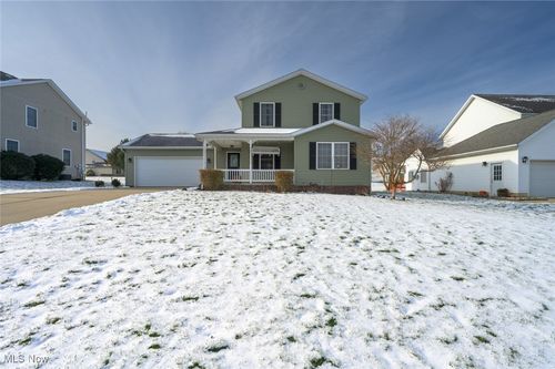 1042 Canterbury Way Drive, Ravenna, OH, 44266 | Card Image