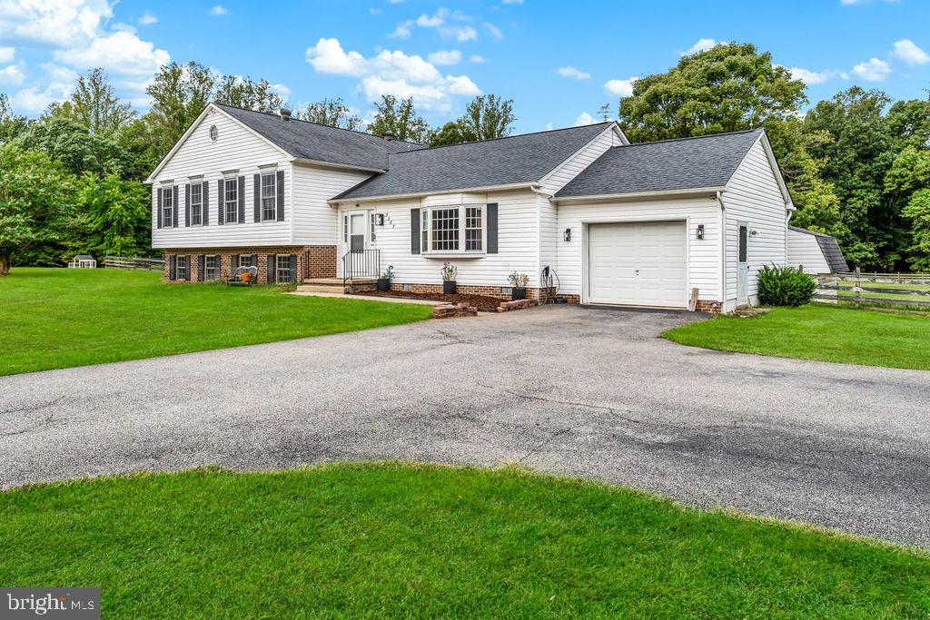 Residential Lease in WALDORF 3