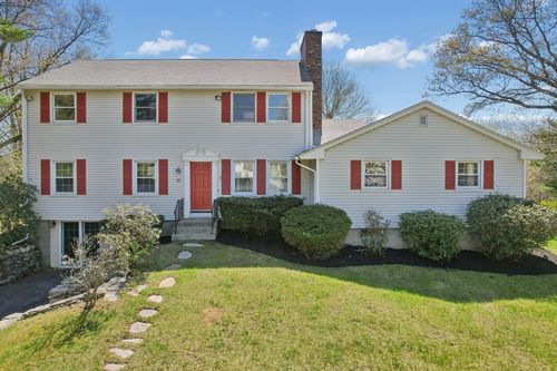 61 Gulf St, Shrewsbury, MA, 01545-1802 | Card Image