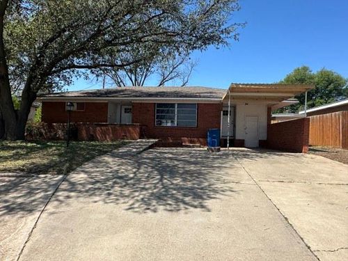 1611 San Carlos St, Sweetwater, TX, 79556-1813 | Card Image