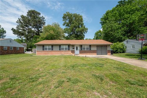 3340 Lakecrest Rd, Virginia Beach, VA, 23452-5214 | Card Image