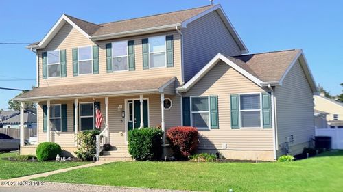 6 Spring Street, Beachwood, NJ, 08722 | Card Image