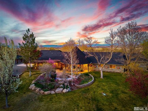 951 Riverview Dr, Gardnerville, NV, 89460-8909 | Card Image