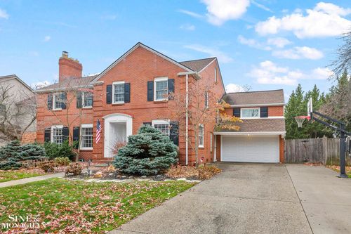 1117 Bishop Rd, Grosse Pointe Park, MI, 48230-1422 | Card Image