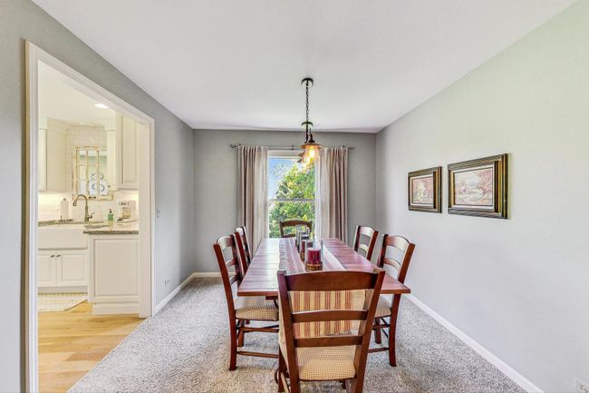 UNIT-607 - 530 River Front Cir, Condo with 2 bedrooms, 2 bathrooms and 1 parking in Naperville IL | Image 12