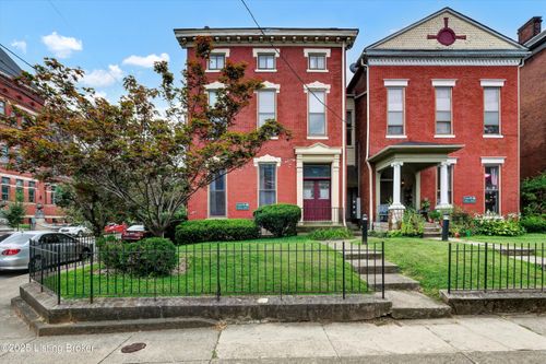 1-130 E Oak St, Louisville, KY, 40203-3710 | Card Image