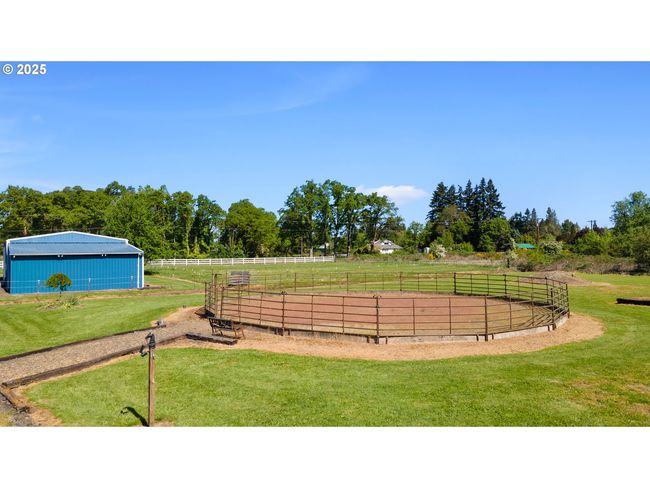 12430 S Oak Grove Rd, House other with 3 bedrooms, 4 bathrooms and 6 parking in Canby OR | Image 32