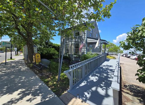118 W Broadway, Port Jefferson, NY, 11777-1314 | Card Image