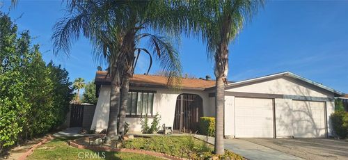 640 Corona, Hemet, CA, 92545 | Card Image