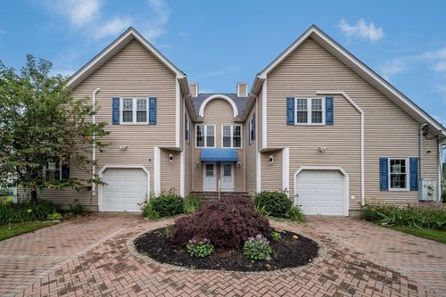 94 Waldron Dr, Westbrook, CT, 06498-2115 | Card Image