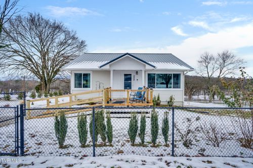 332 Bay Street, Mount Carmel, TN, 37645 | Card Image