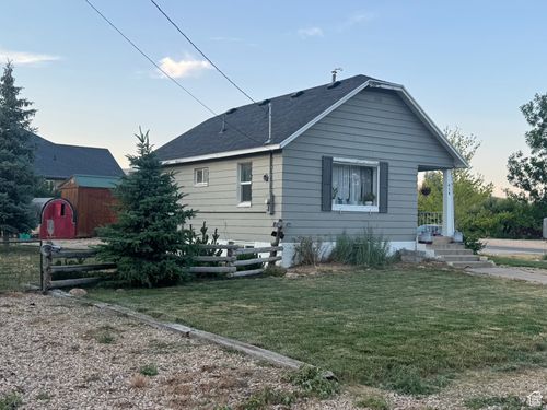 414 W Center St, Fountain Green, UT, 84632-7608 | Card Image