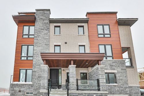 44 Dockside Way, Whitby, ON, L1N0M6 | Card Image