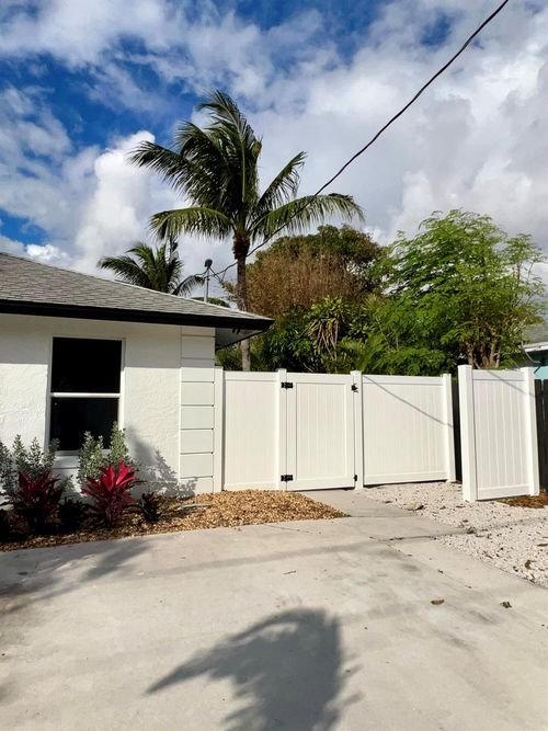 138 Sw 5th Ave, Delray Beach, FL, 33444-2514 | Card Image