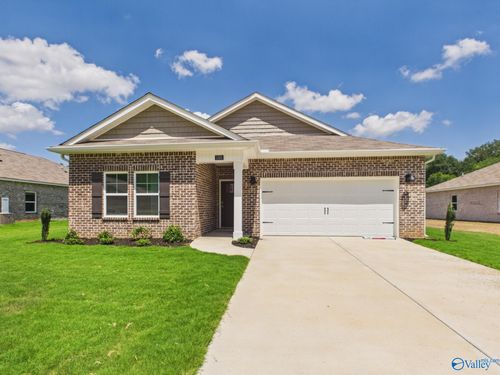 1325 Eidson St, Athens, AL, 35611-4537 | Card Image