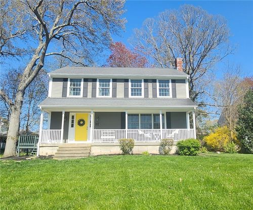 54 Sefton Dr, Bristol, RI, 02809-4916 | Card Image