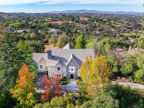 5 Rolling View Ln, Fallbrook, CA, 92028-9234 | Card Image