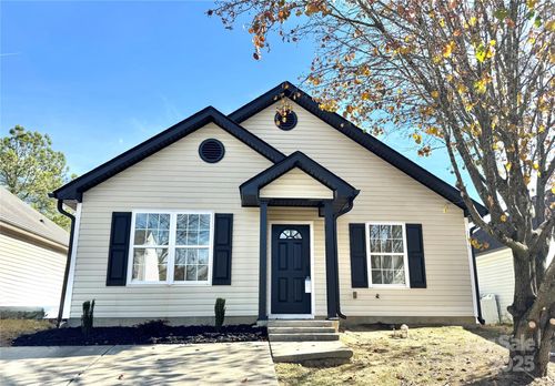 1135 Hannah Rae Ct, Charlotte, NC, 28214-1047 | Card Image