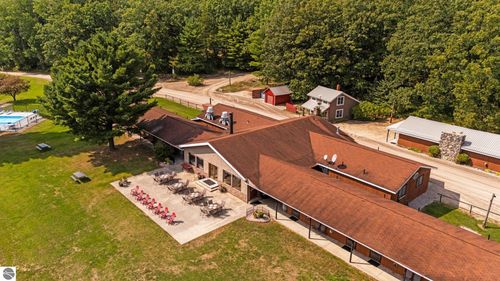 6841 Brown Bridge Rd, Traverse City, MI, 49696-8236 | Card Image