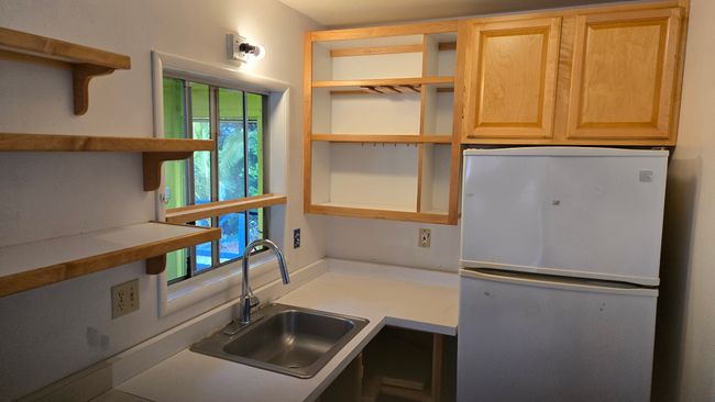 Kitchen | Image 11