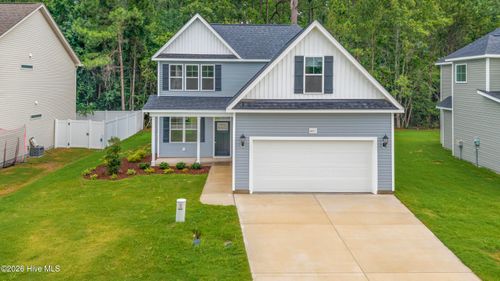 431 Peregrine Ridge Dr, New Bern, NC, 28560-1827 | Card Image