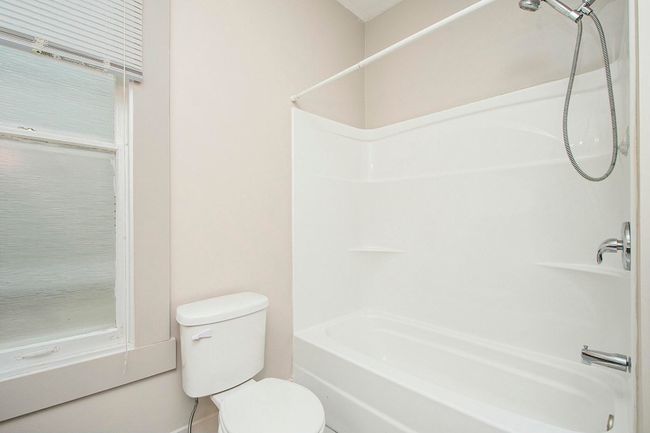 311 Robey Pl Se, House other with 4 bedrooms, 2 bathrooms and null parking in Grand Rapids MI | Image 10
