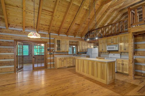 225 Turkey Creek Rd, Garrison, MO, 65657-8838 | Card Image