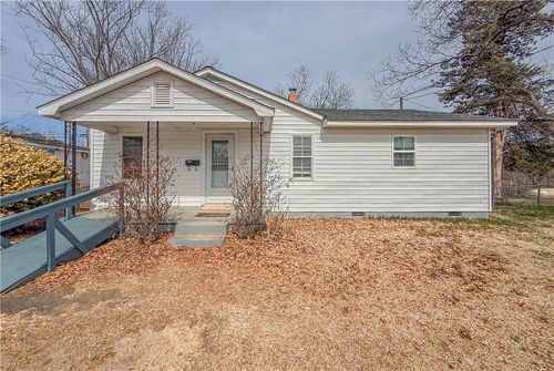 a-937 E Main St, Seneca, SC, 29678-2938 | Card Image