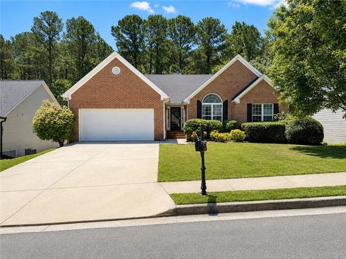 953 Creek Bottom Rd, Loganville, GA, 30052-8673 | Card Image