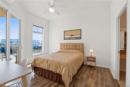 618-488 E Ocean Blvd, Long Beach, CA, 90802-5021 | Card Image