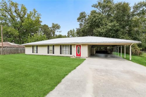 30715 Adagio Ln, Albany, LA, 70711-3115 | Card Image