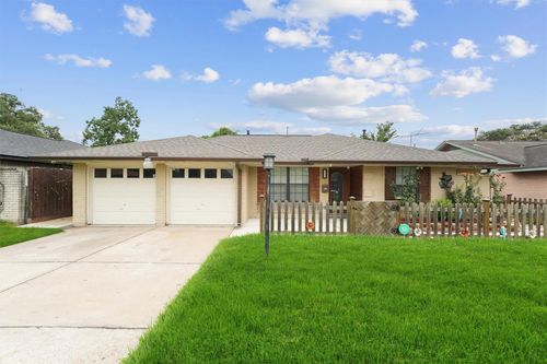 10606 Bucknell Rd, Houston, TX, 77016-2609 | Card Image