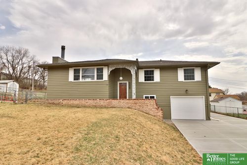 5209 Emiline St, Bellevue, NE, 68157-2151 | Card Image