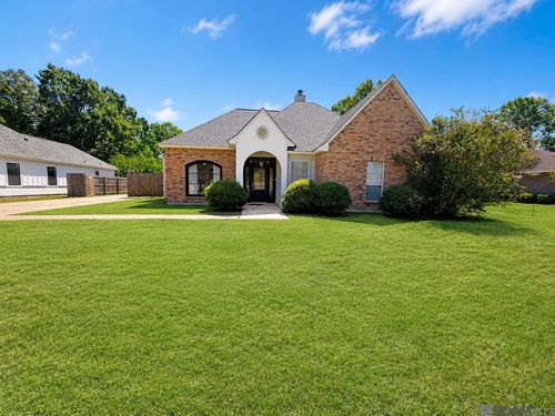 913 Bohne Rd, Port Allen, LA, 70767-4256 | Card Image