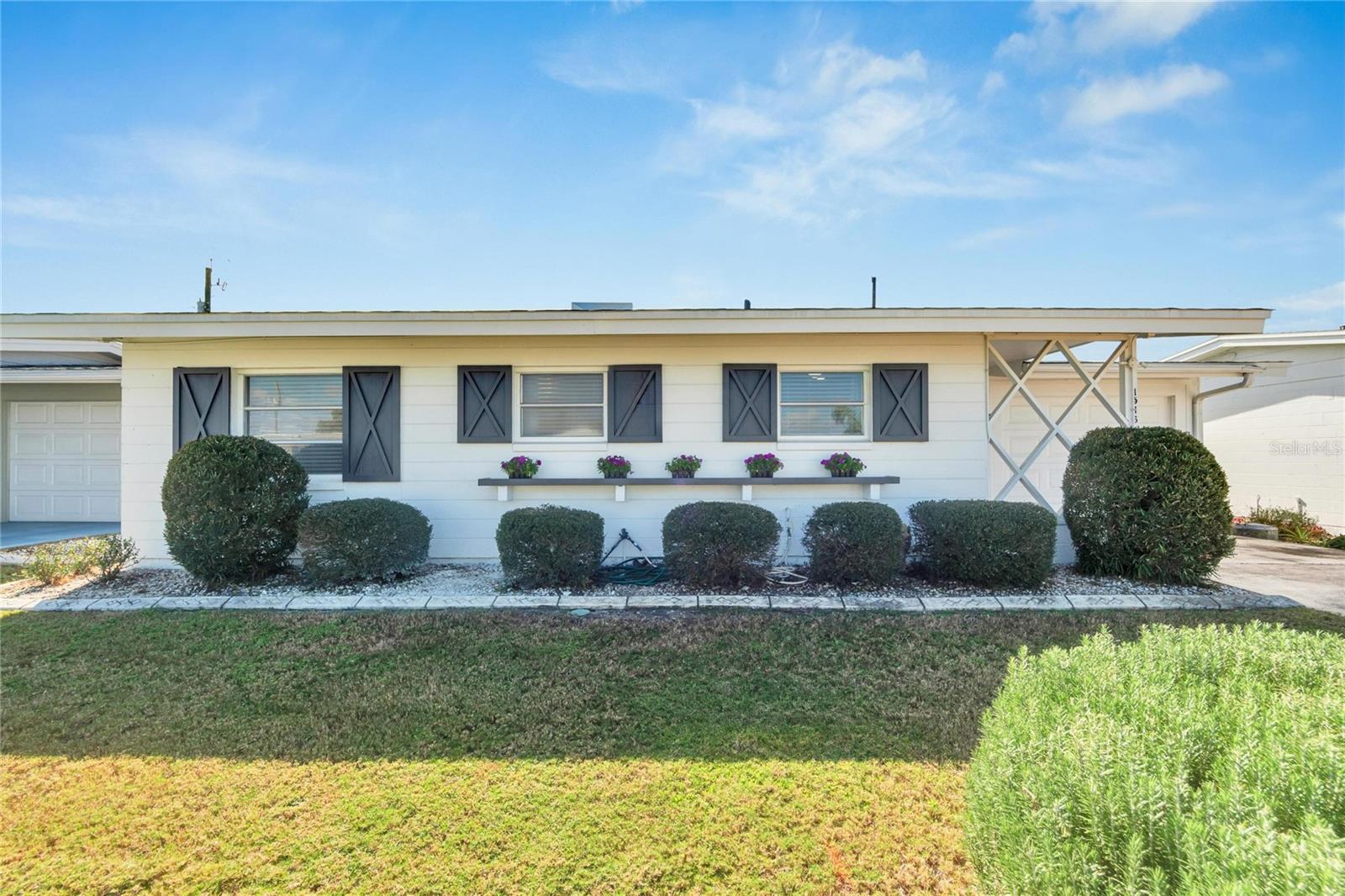 Belle Glade Ave, Sun City Center, FL 33573
