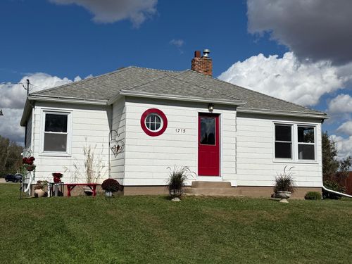 1715 Se Marshall St, Albert Lea, MN, 56007-3856 | Card Image