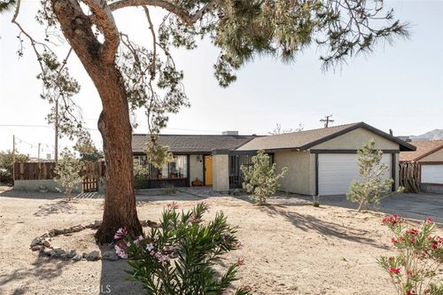 5985 Morongo, 29 Palms, CA, 92277 | Card Image