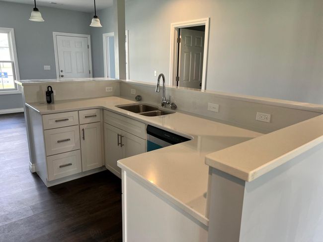 1868 Peachtree Path, Condo with 2 bedrooms, 2 bathrooms and null parking in Stevensville MI | Image 5
