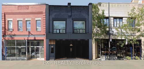 2878 Dundas St W, Toronto, ON, M6P1Y8 | Card Image