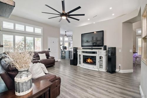 3358 Lake Circle Dr, Fallbrook, CA, 92028-7837 | Card Image