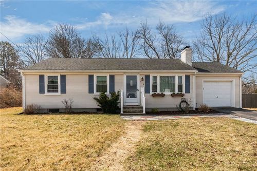 150 Greenmeadow Cir, North Kingstown, RI, 02852-2055 | Card Image