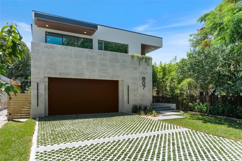 807 Sw 12th Ave, Fort Lauderdale, FL, 33312-2467 | Card Image