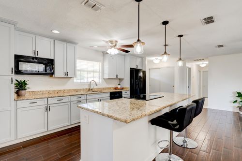 406 Holmes Blvd Nw, Fort Walton Beach, FL, 32548-4029 | Card Image