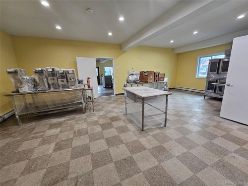 93 Windermere Ave, Greenwood Lake, NY, 10925-2109 | Card Image