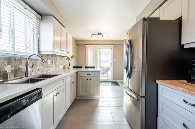 2 Bronte Crt, Townhouse with 4 bedrooms, 4 bathrooms and 3 parking in Dundas ON | Image 13