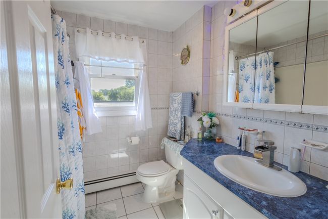 5 - 151 Willett Ave, Condo with 2 bedrooms, 2 bathrooms and 2 parking in Riverside RI | Image 16